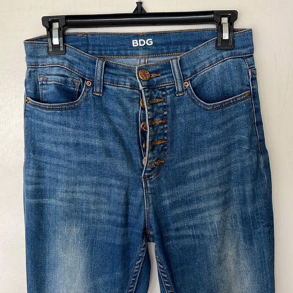 BDG Twig High Rise - Long - Light Wash
